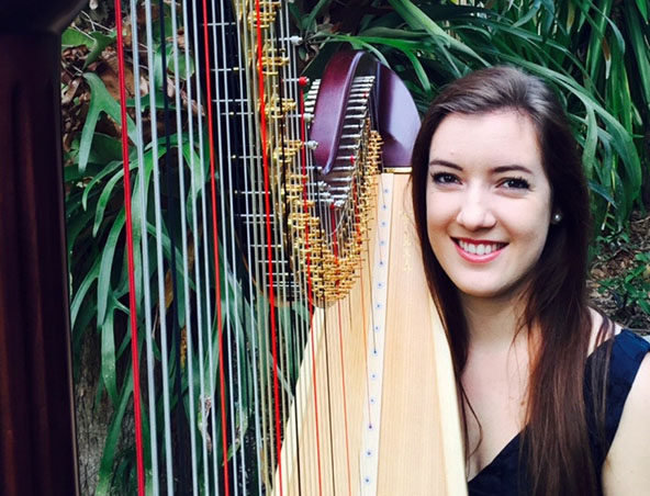 Noosa Harpist